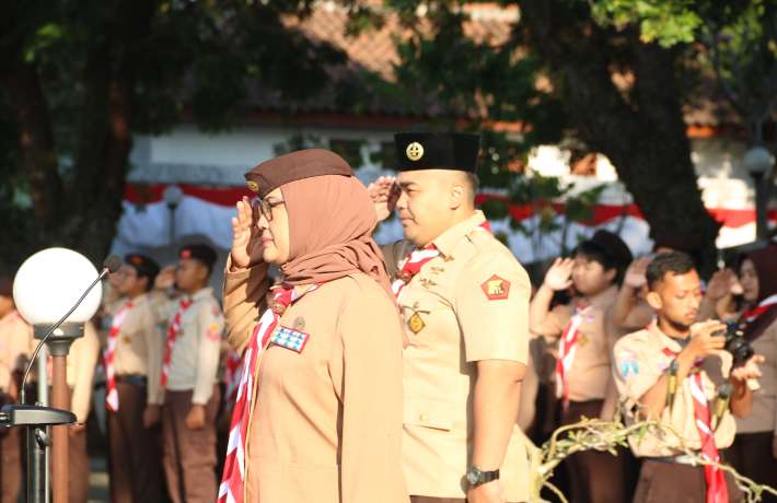 ZIARAH DAN TABUR BUNGA DI TAMAN MAKAM PAHLAWAN HARI PRAMUKA KE 63 TAHUN 2024